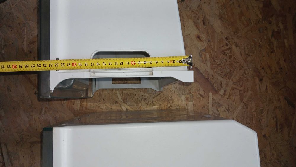 Шухляда до холодильників Electrolux та Zanussy