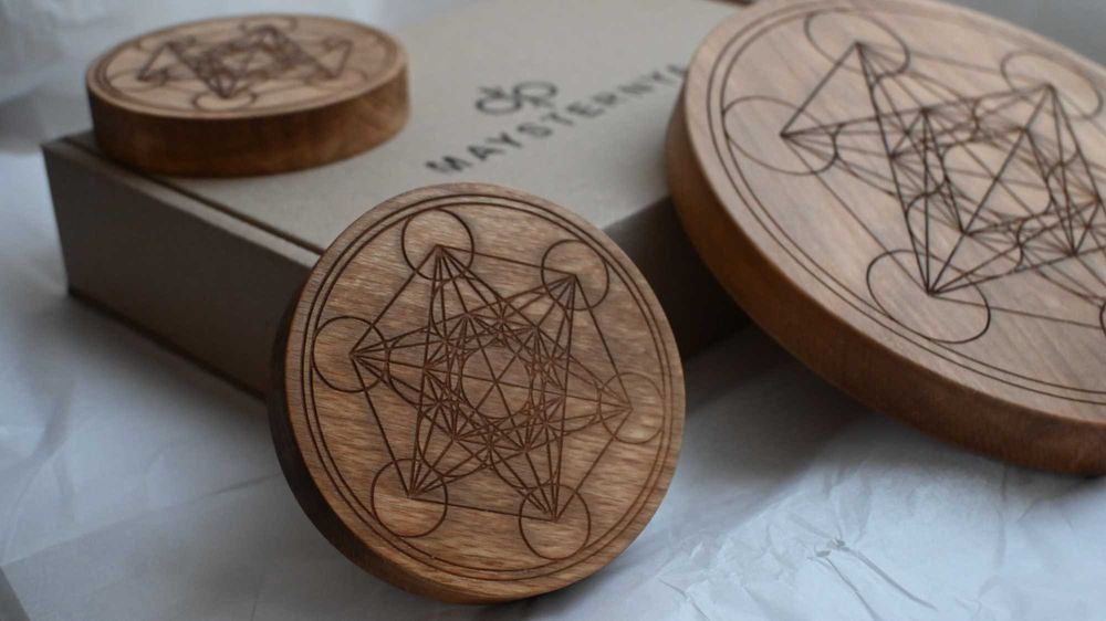 Дощечка з символом Куб Метатрона