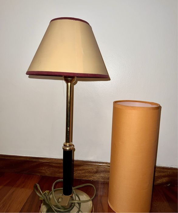 Candeeiros e Abajures