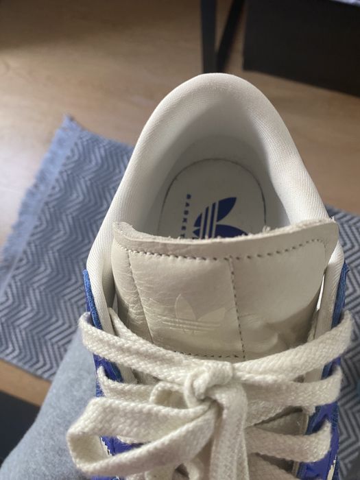 Tenis addidas Semi novo