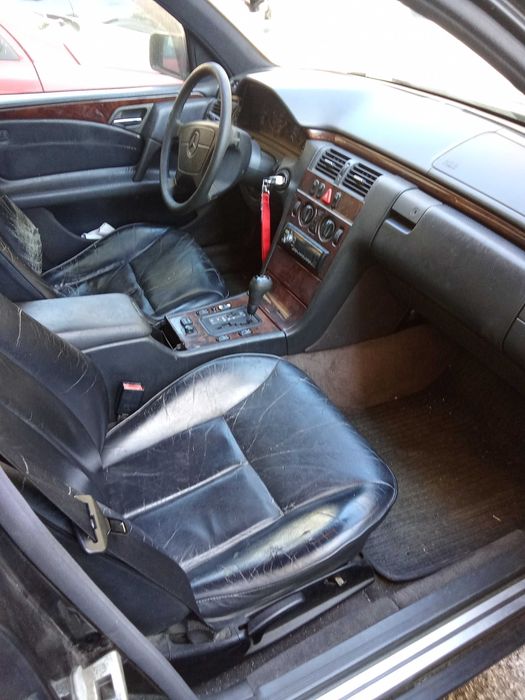 Carro Mercedes E280 GPL