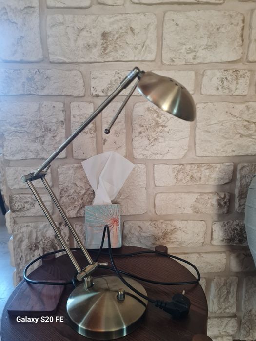 Italux Zlota lampka na biurko styl Ikea