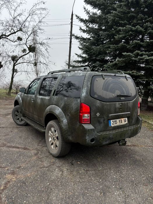Продам Nissan Pathfinder 2.5 D