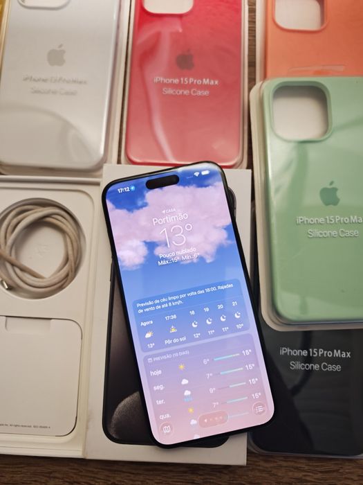 iPhone 15 Pro Max 256GB Preto Titanium   Aceito Reto