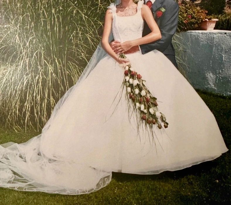 Vestido de noiva princesa+ véu catedral em tule cristal brilhante