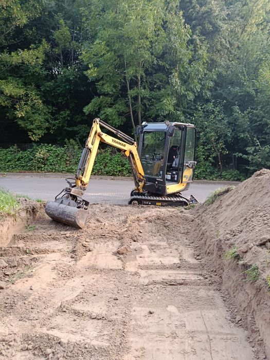 Mini koparka na wynajem, usługi minikoparką