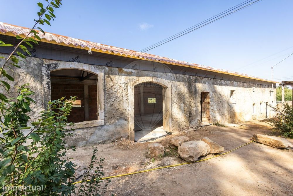 Moradia T4 para venda