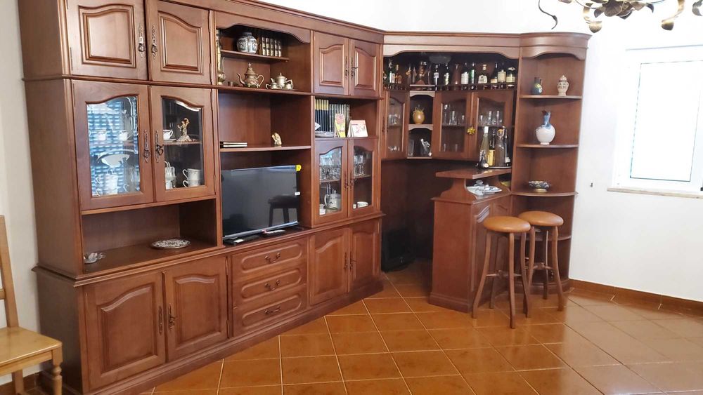 Móvel de sala com bar
