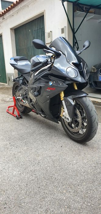 Vende se bmw s1000rr