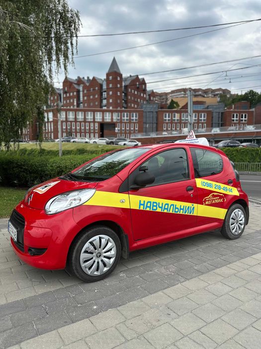 Навчання обучение Уроки водіння вождению, автошкола, права, інструктор