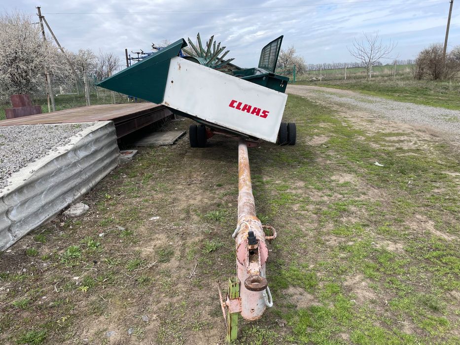 Жатка соняшникова жниварка