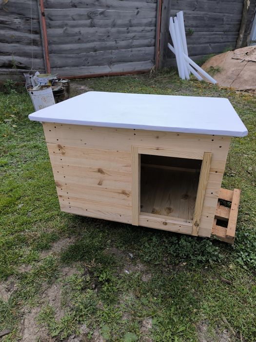 Будки для собок та котів