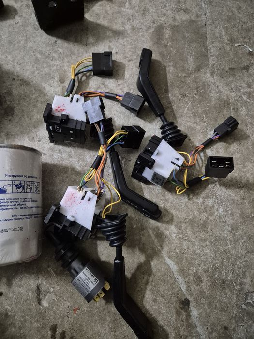 Перемикач поворотів мтз Н/О.