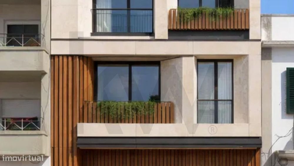 Terreno para Construção de 1 prédio com 3 pisos e com 3 Fogos situado