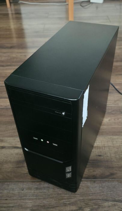 Dzis 300 zł Zestaw komputer stacjonarny monitor DELL (SSD 240GB )Win10