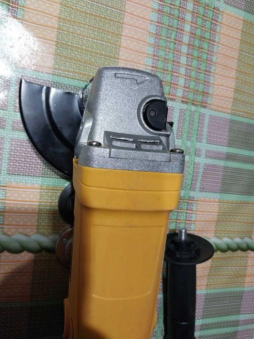 болгарка DeWALT 125 Круг как новая