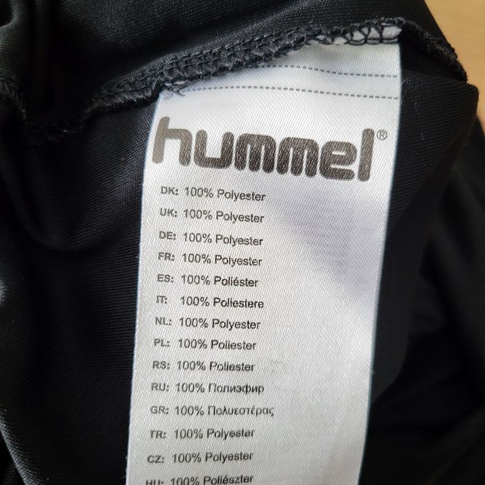 Krótkie spodenki chłopięce piłkarskie r.140/146 Hummel