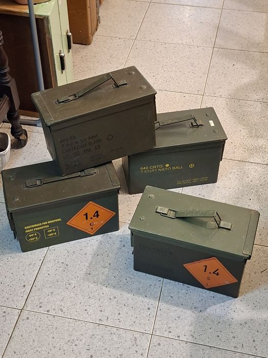 Caixa original de metal de munições - artigo de coleção