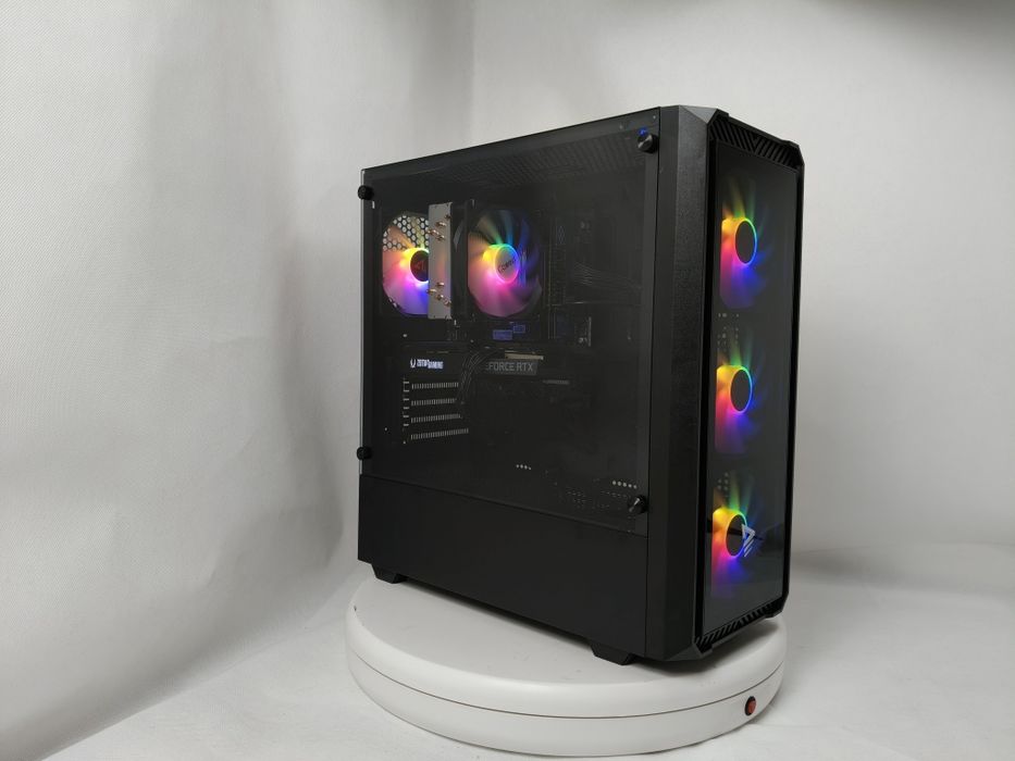 Zestaw Gamingowy Ryzen 7 7800X3D,RTX 5070,32 GB,SSD + 24" 144 Hz