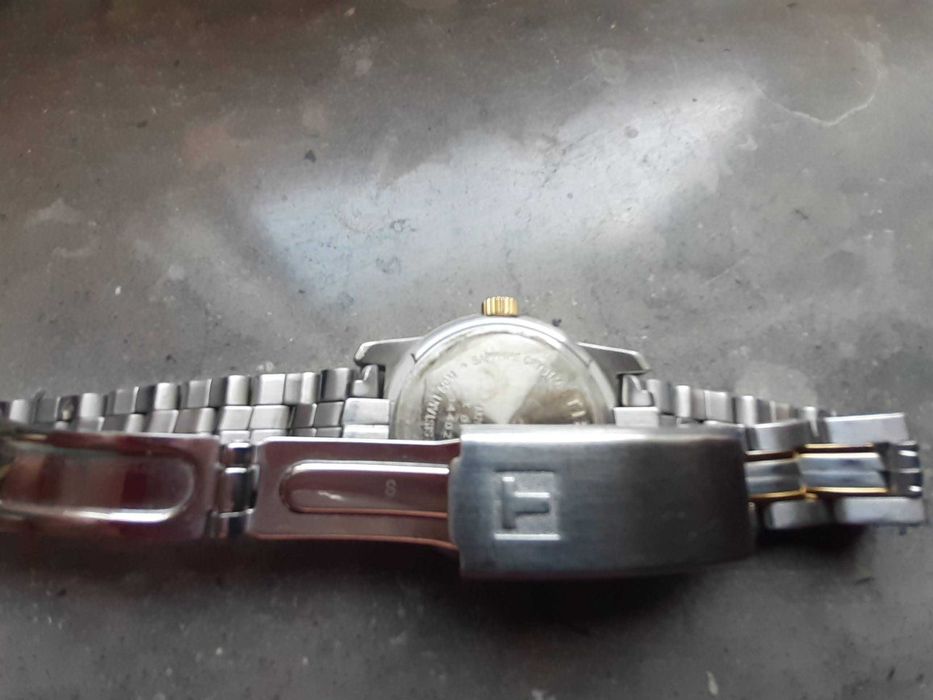 Relógio original TISSOT, n/ caixa original, em estado NOVO