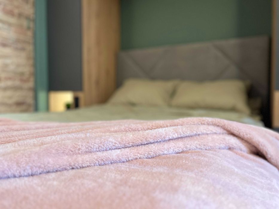 Подобова оренда біля Форуму(з 1 березня)