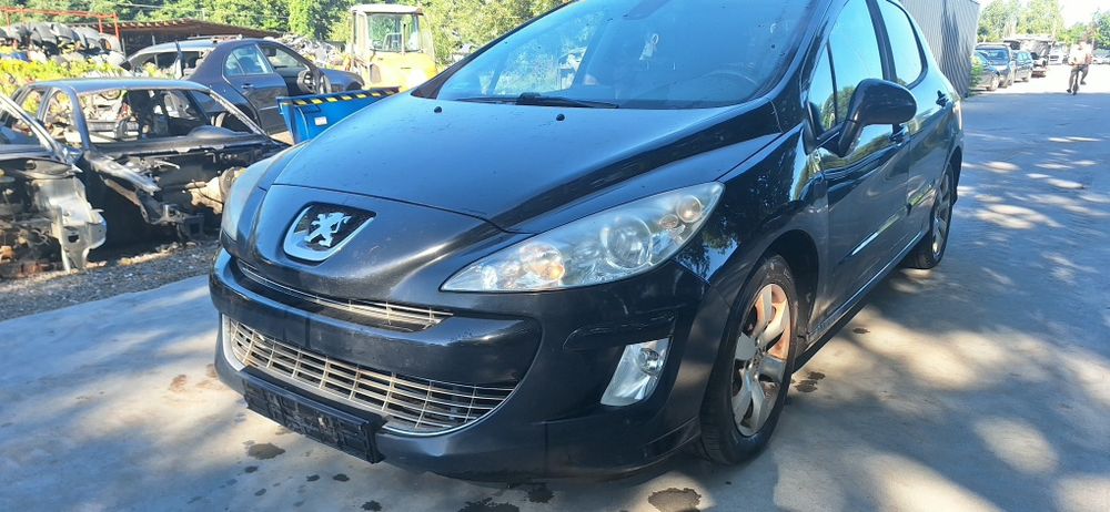 Kompletny przód do Peugeot 308 kod lakieru KTVD