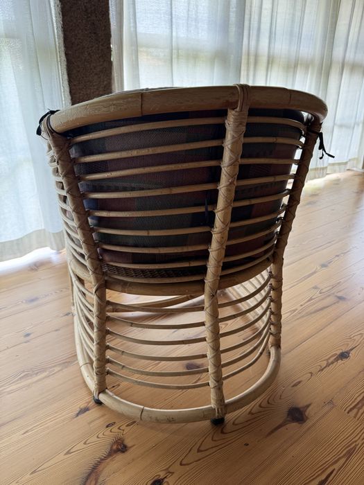 Conjunto mesa bambu e vidro + 4 cadeirões
