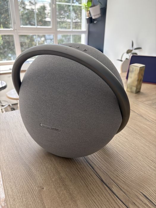 Продам Harman Kardon Onyx Studio 7