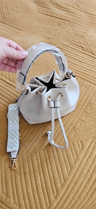 NOWY worek-torebka w kolorze beżowym