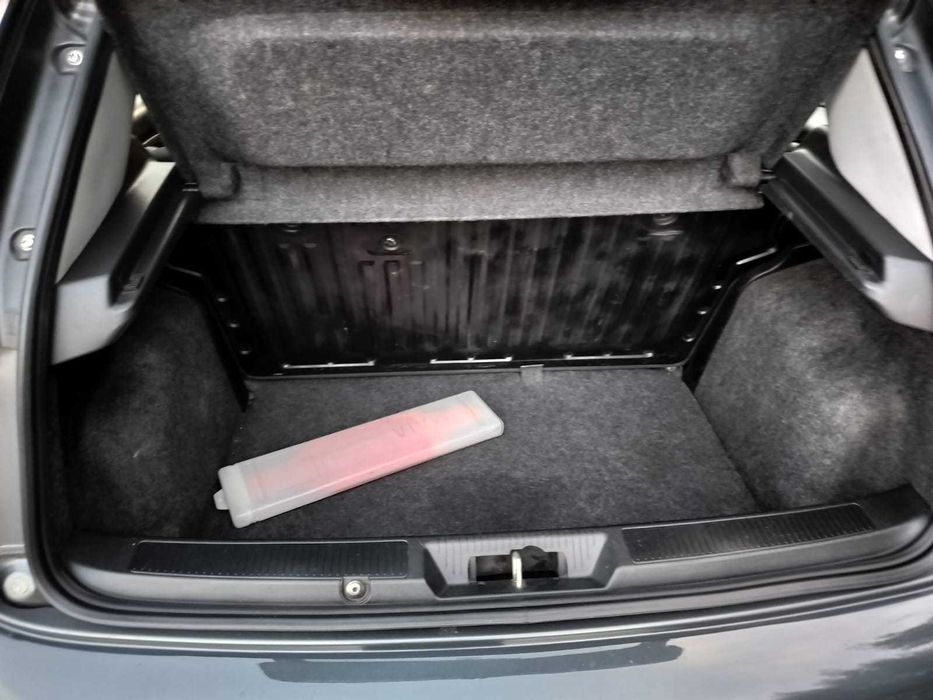 Fiat Grande Punto 1.2i - 2012 / Ar Condicionado