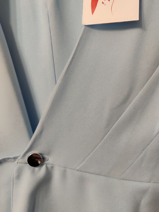 Sukienka w kolorze błękitnym