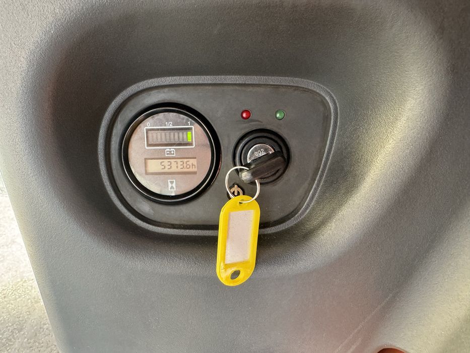 Електричний візок (рокла) електро навантажувач Linde T16