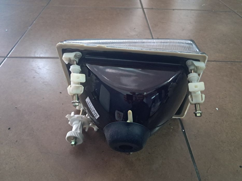 Vendo farois fiat uno 1 modelo 87