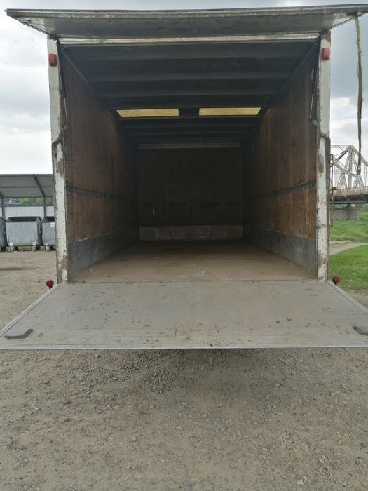 Вантажні перевезення