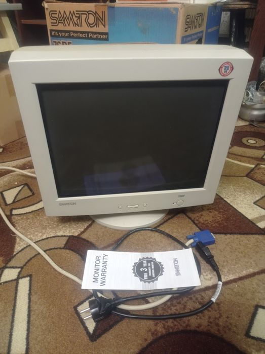 Монитор Samtron 76DF: 200 грн. - Монітори Степова на Olx