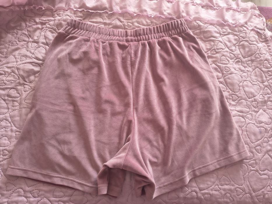 Welurowe spodenki roz.L/40