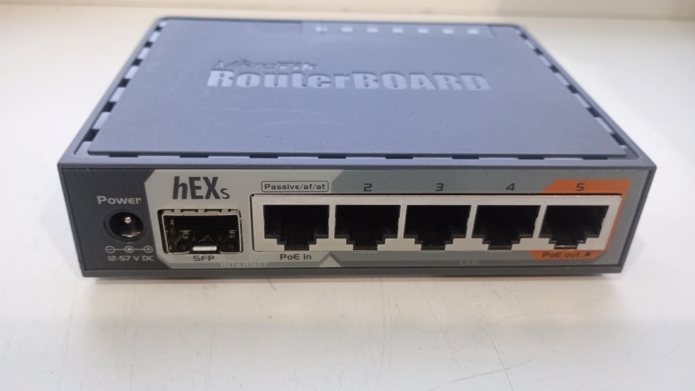 Роутер Mikrotik hex s