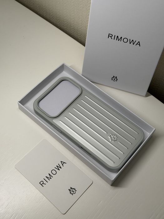 Чехол Rimowa 17 pro max, Римова 17 про макс