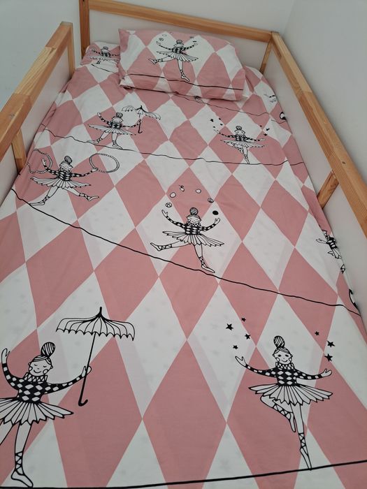 Children's single bed, €60, nearly new64751662993537121