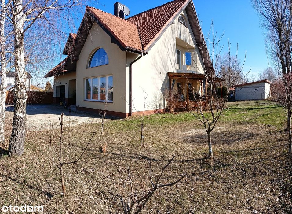 DOM wolnostojący w miejscowości NADMA granica marek