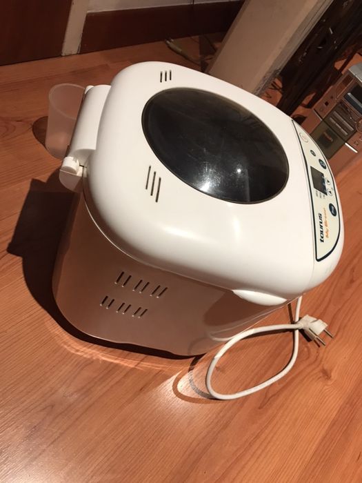 Maquina fazer pao marca Taurus