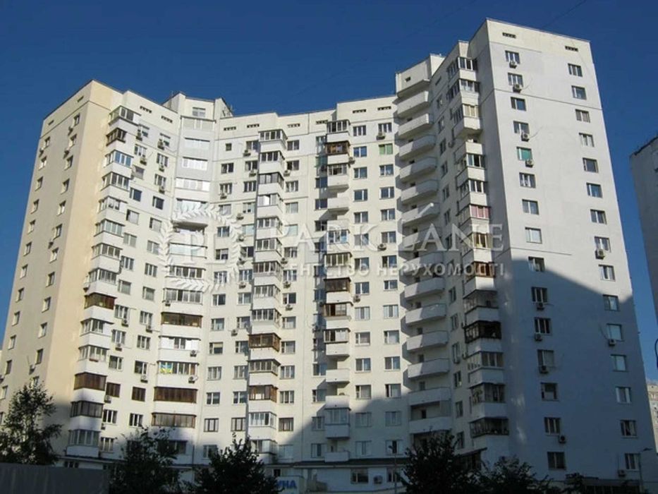 1 кімнатна пр.Бажана 24/1