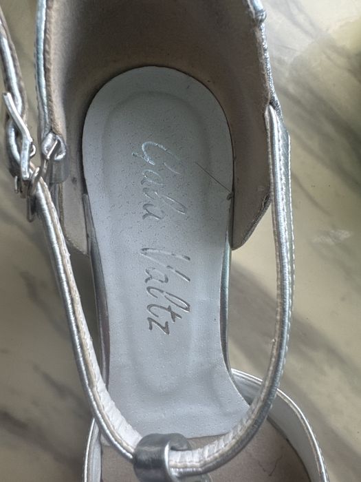 Туфлі бальні б/в