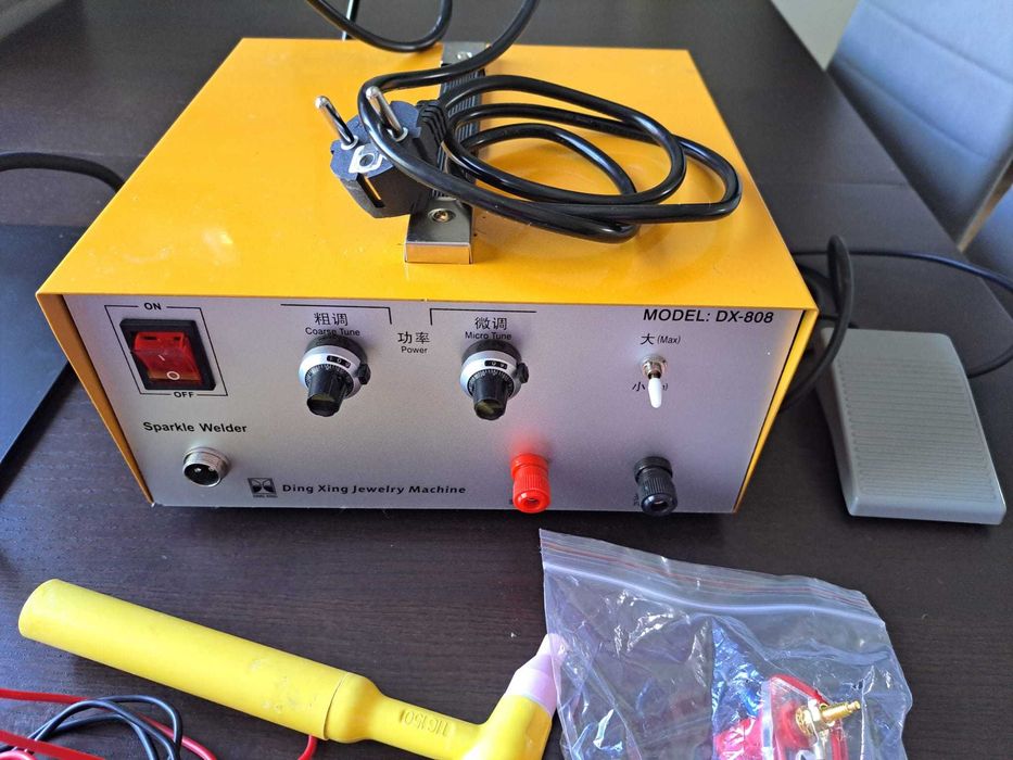 Máquina profissional de solda para Joias+pedal e lupa led com suportes e pinças - Sparkle Welder