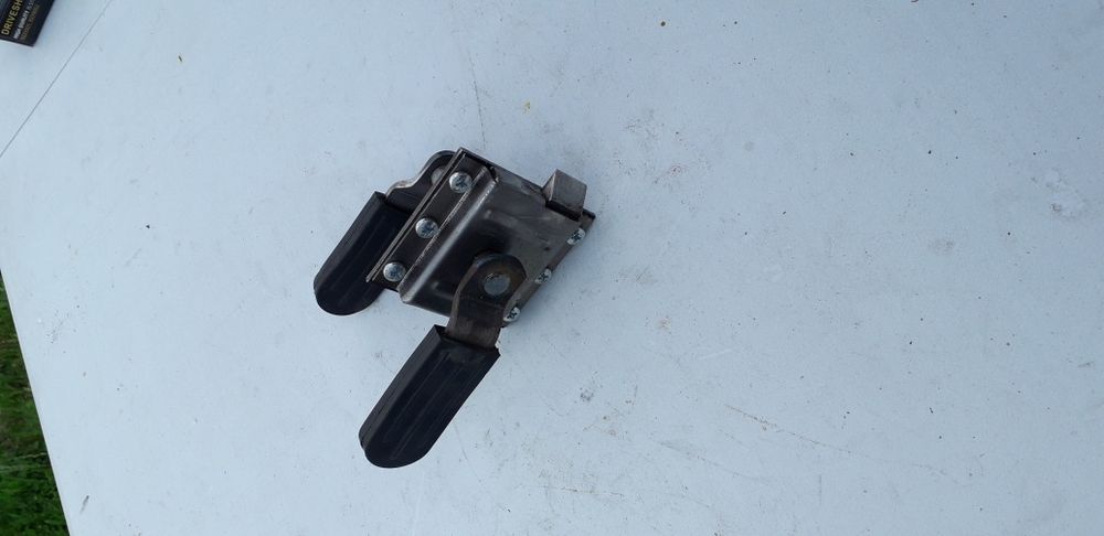 Zamek kabiny URSUS C-360 C-330 prawy lub lewy