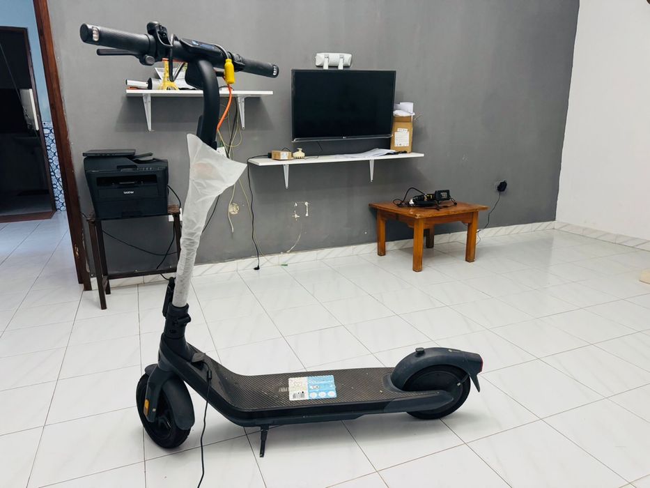 Trotinete Elétrica Segway Ninebot - Excelente Estado