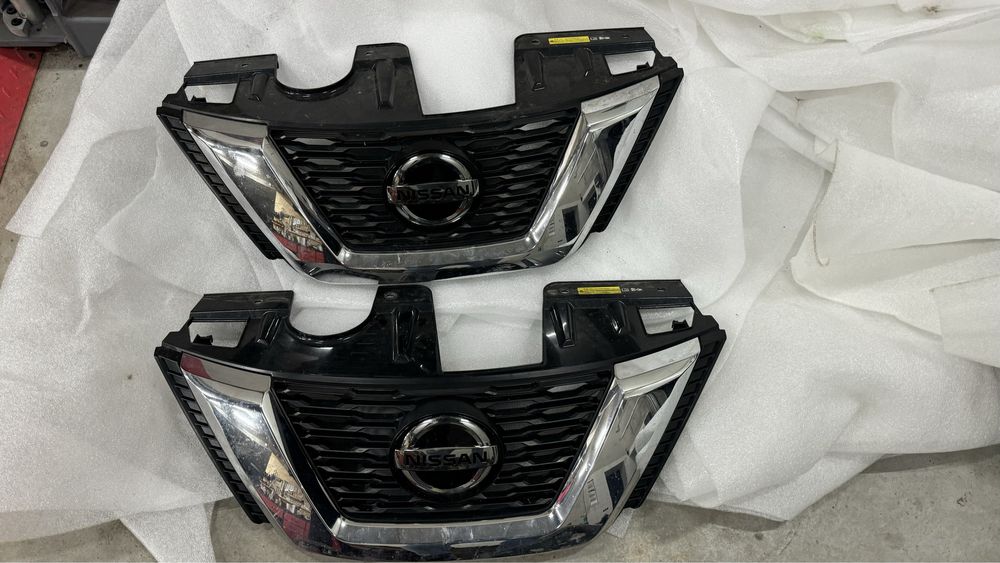 Nissan Rogue решетка оригинал , nissan x-trail t32 решітка радіатора