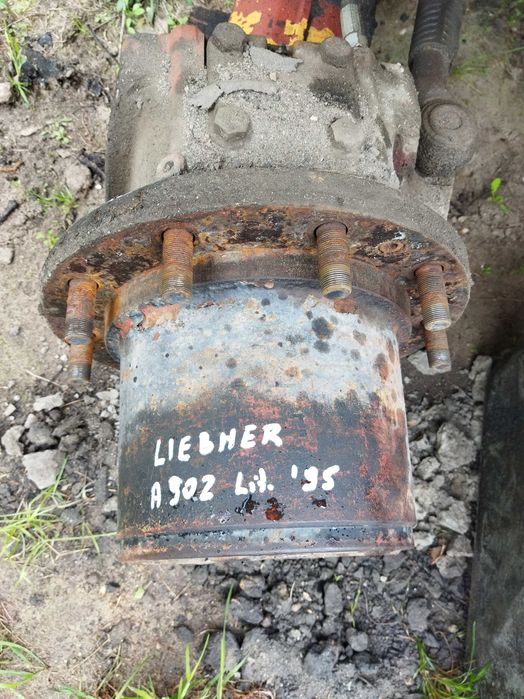 Koparka Liebherr A 902 Litronic -1995 rok - Części