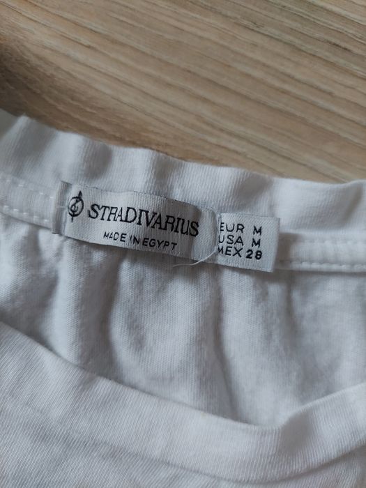T-Shirt koszulka Biała z nadrukiem Stradivarius