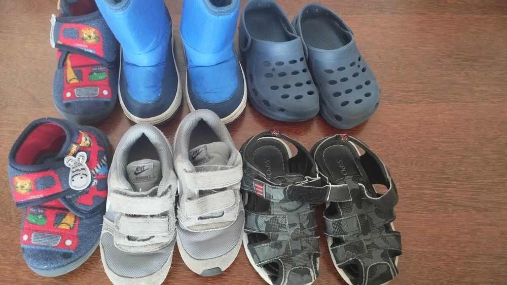 Pack de 74 peças de vestuário para criança 2 a 3 anos